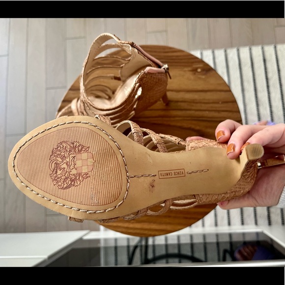 Brand new Vince Camuto pumps - Picture 3 of 3